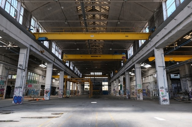 Intérieur d'une nef de l'ancienne usine des Batignolles